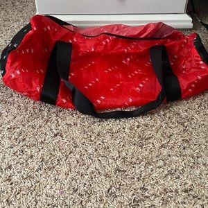 Buy 2 get 3rd free||Pink Victoria’s Secret Duffel Bag